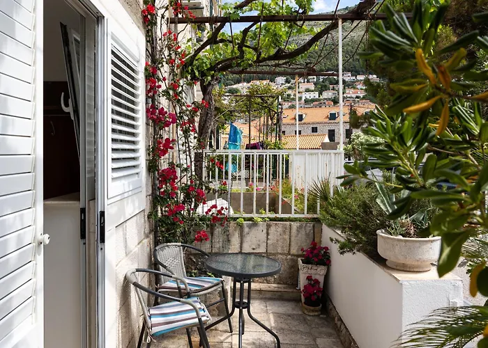 Beach Apartment Francesko At Unbeatable Location