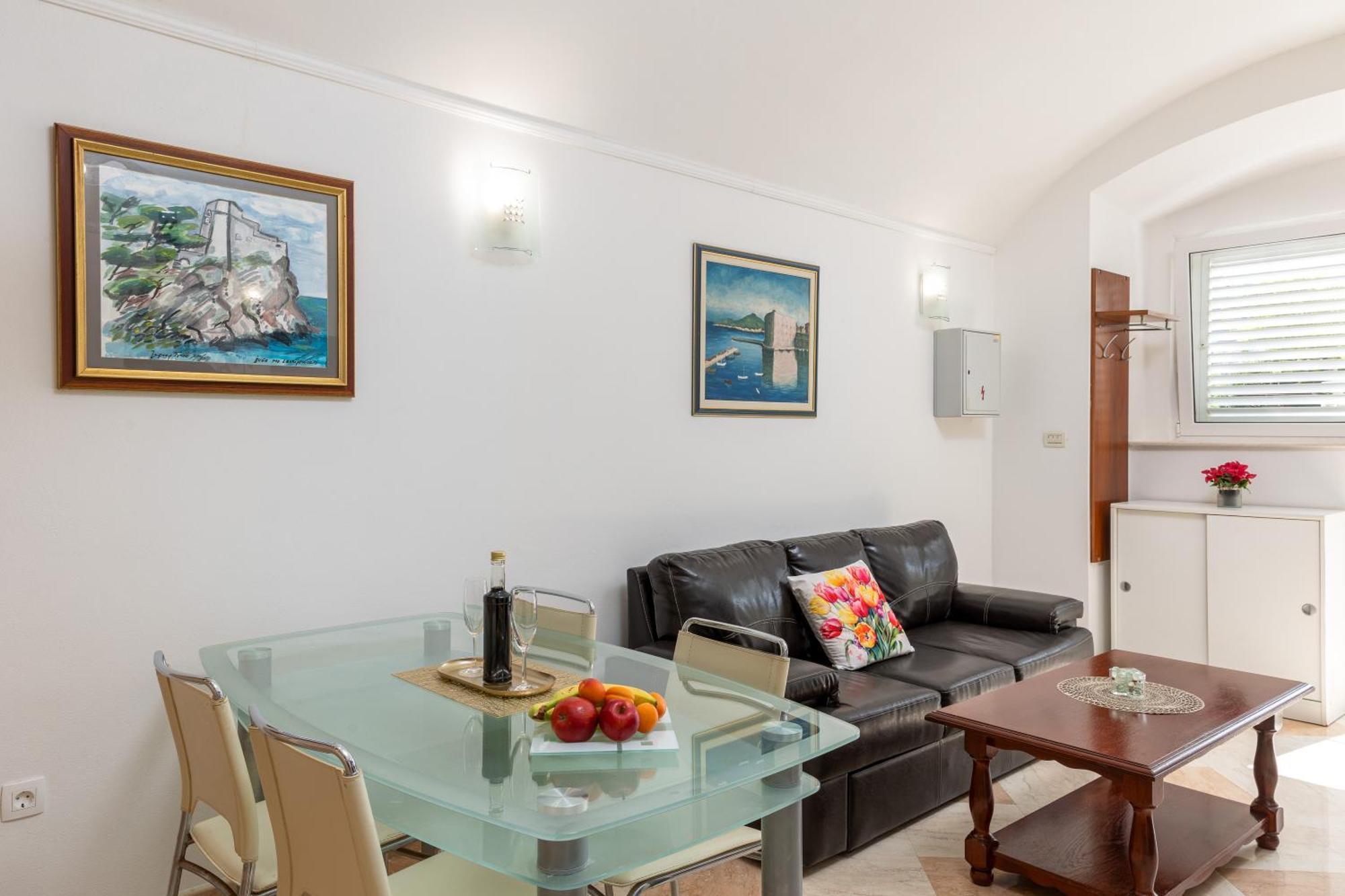 Francesko At Unbeatable Location *