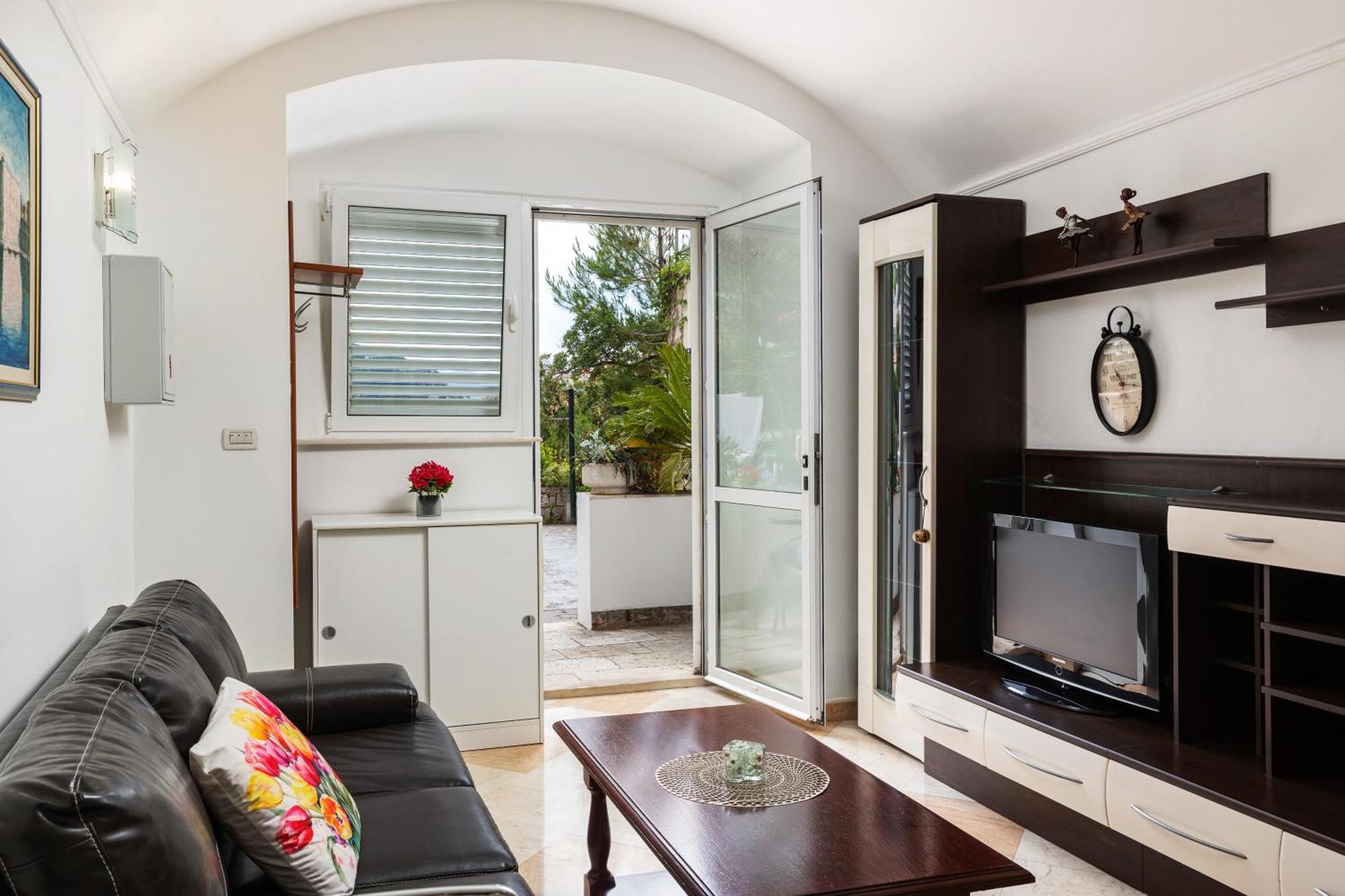 Francesko At Unbeatable Location